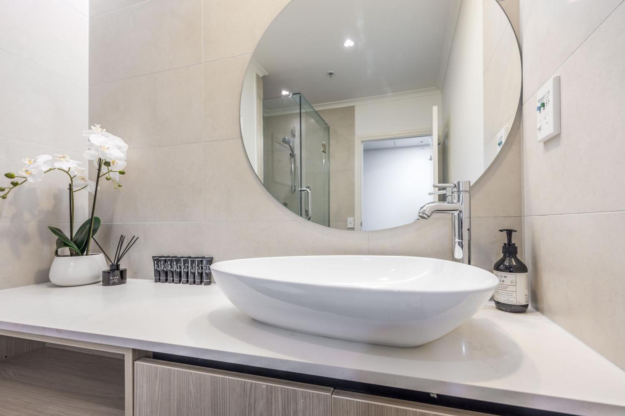 Highrise Studio Apartment W/ Ac, Pool & Gym In Auckland Cbd Екстериор снимка